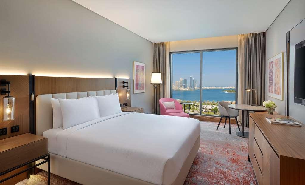Doubletree By Hilton Waterfront And Residences Hotel Schardscha