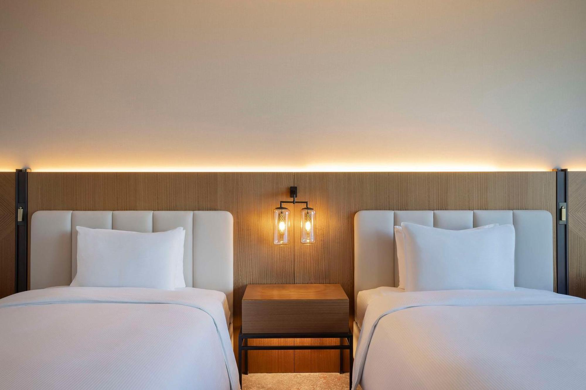 Hotel Doubletree By Hilton Waterfront And Residences Schardscha