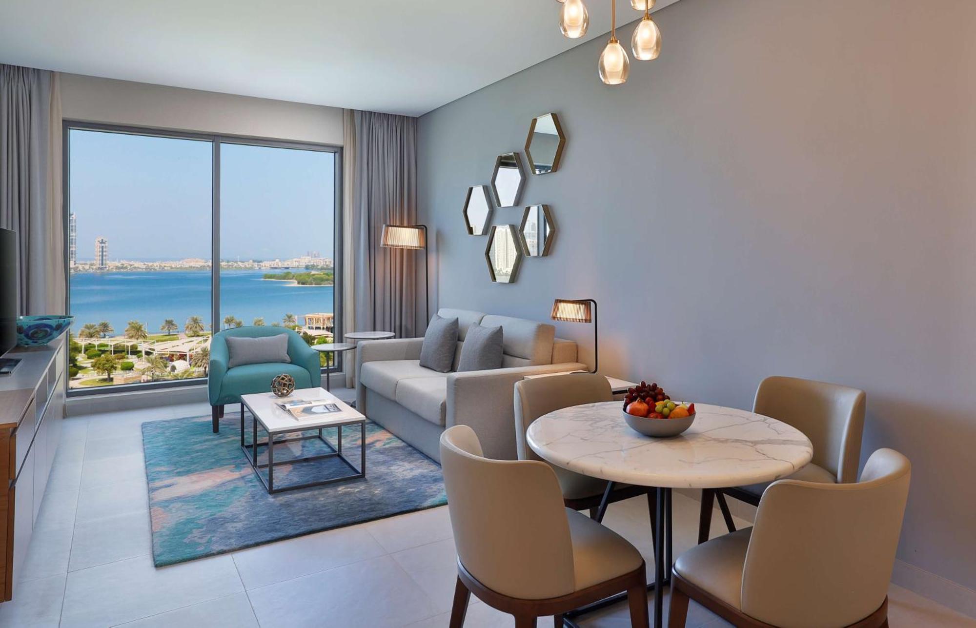 Doubletree By Hilton Waterfront And Residences Hotel Schardscha