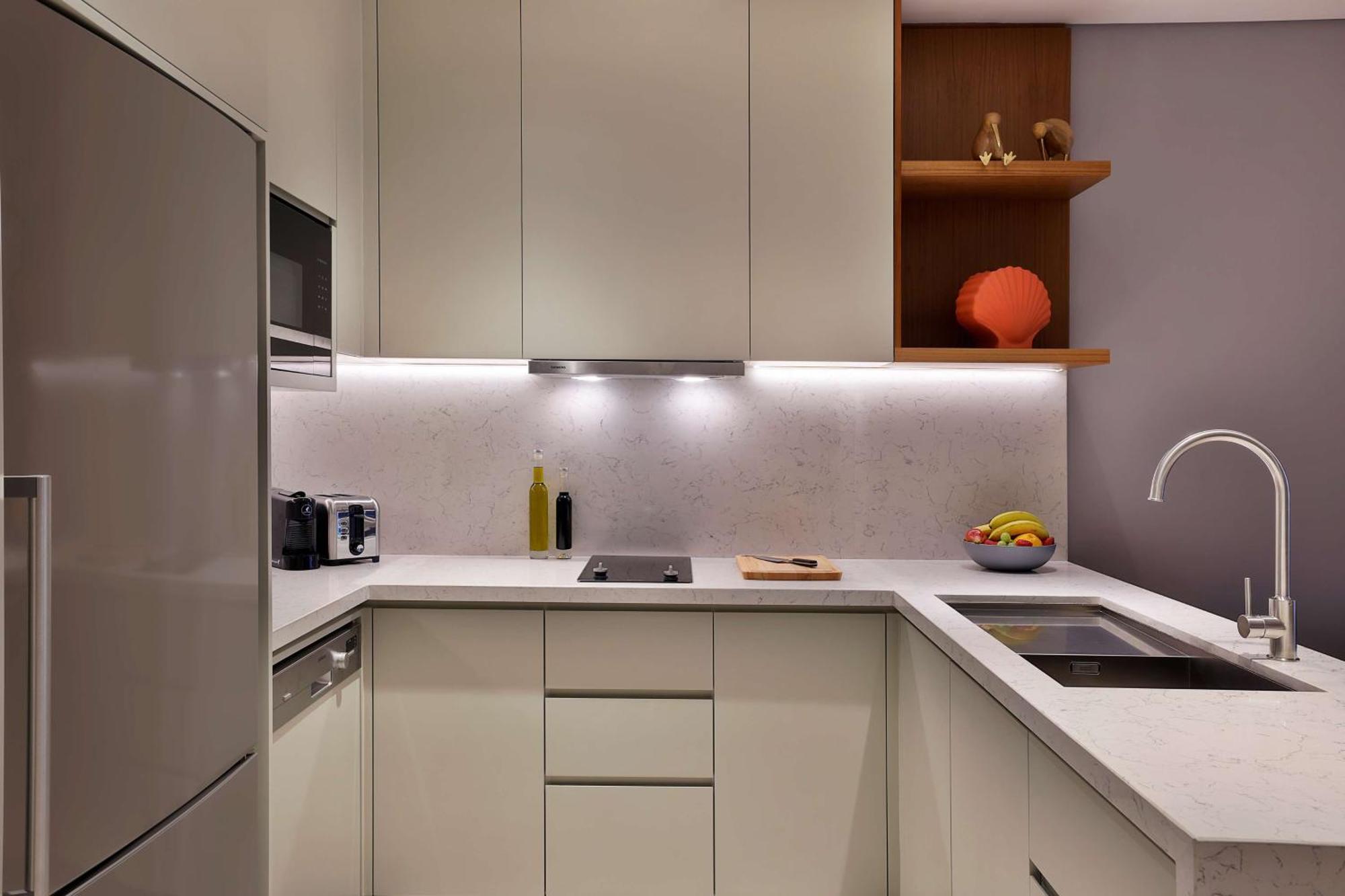 Doubletree By Hilton Waterfront And Residences 4*