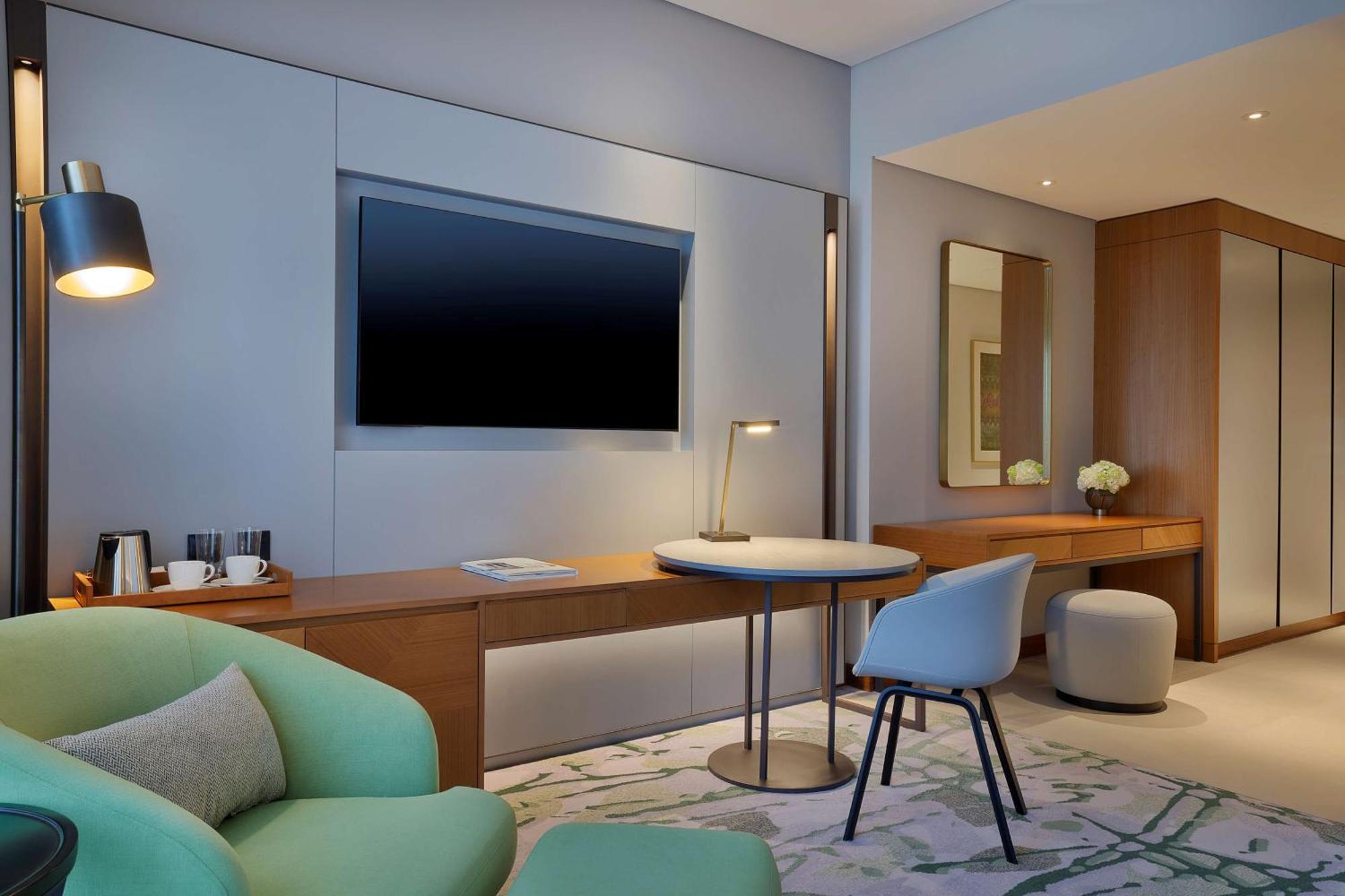 Hotel Doubletree By Hilton Waterfront And Residences
