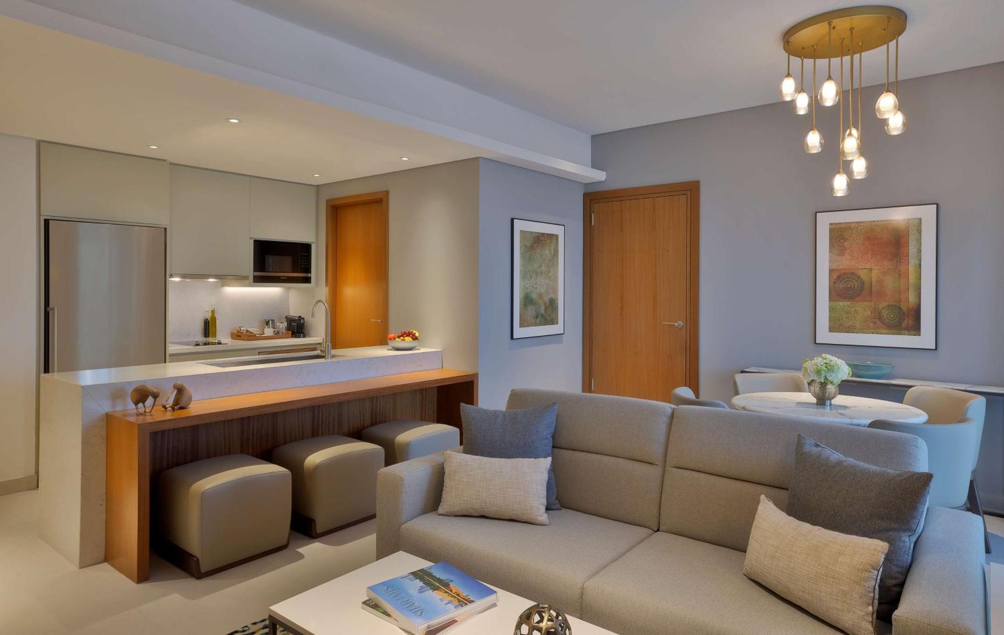 Doubletree By Hilton Waterfront And Residences Sharjah