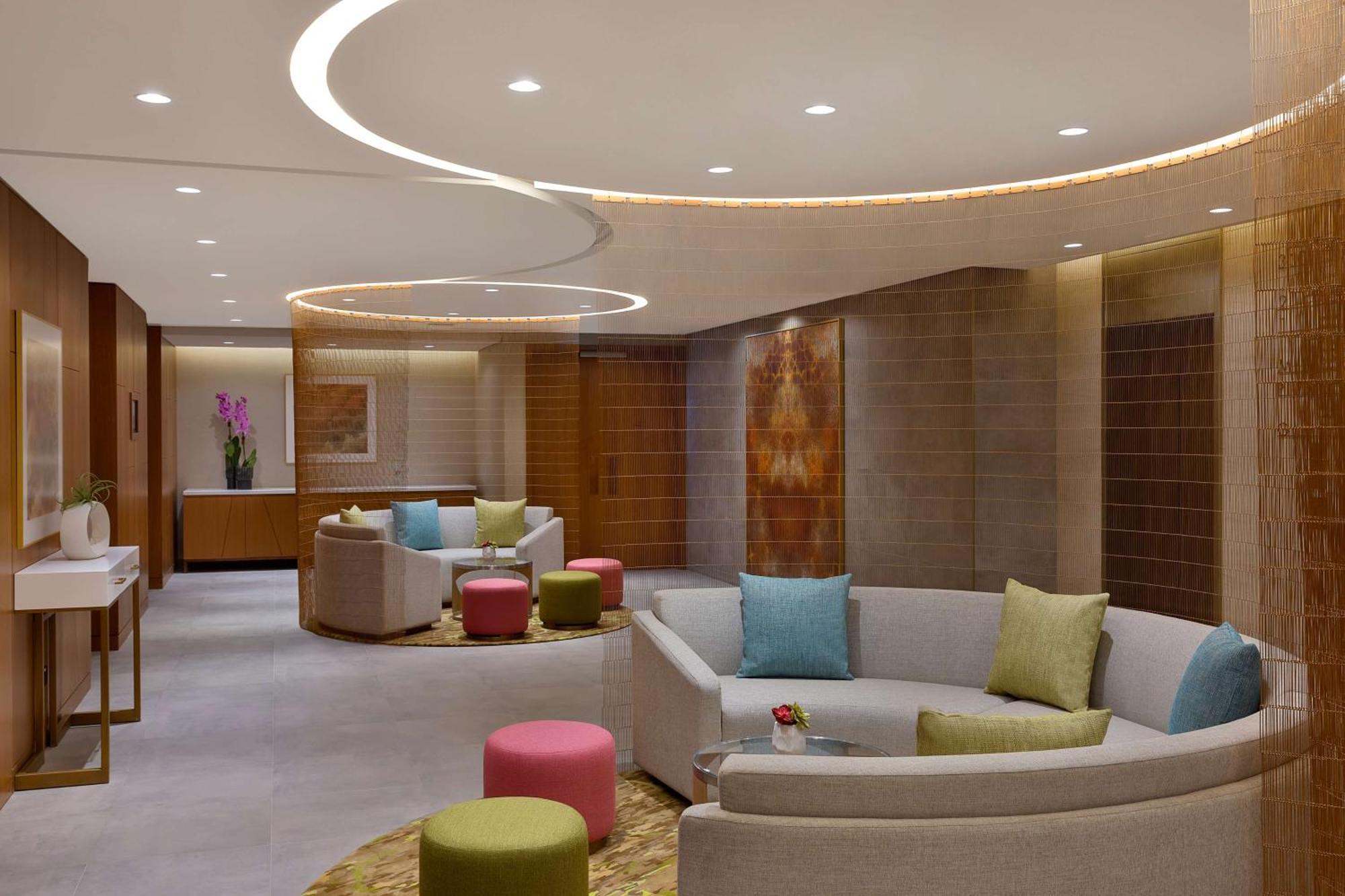 Doubletree By Hilton Waterfront And Residences 4*