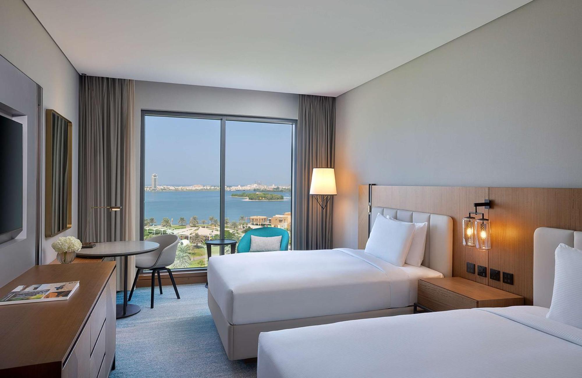 Doubletree By Hilton Waterfront And Residences Sharjah
