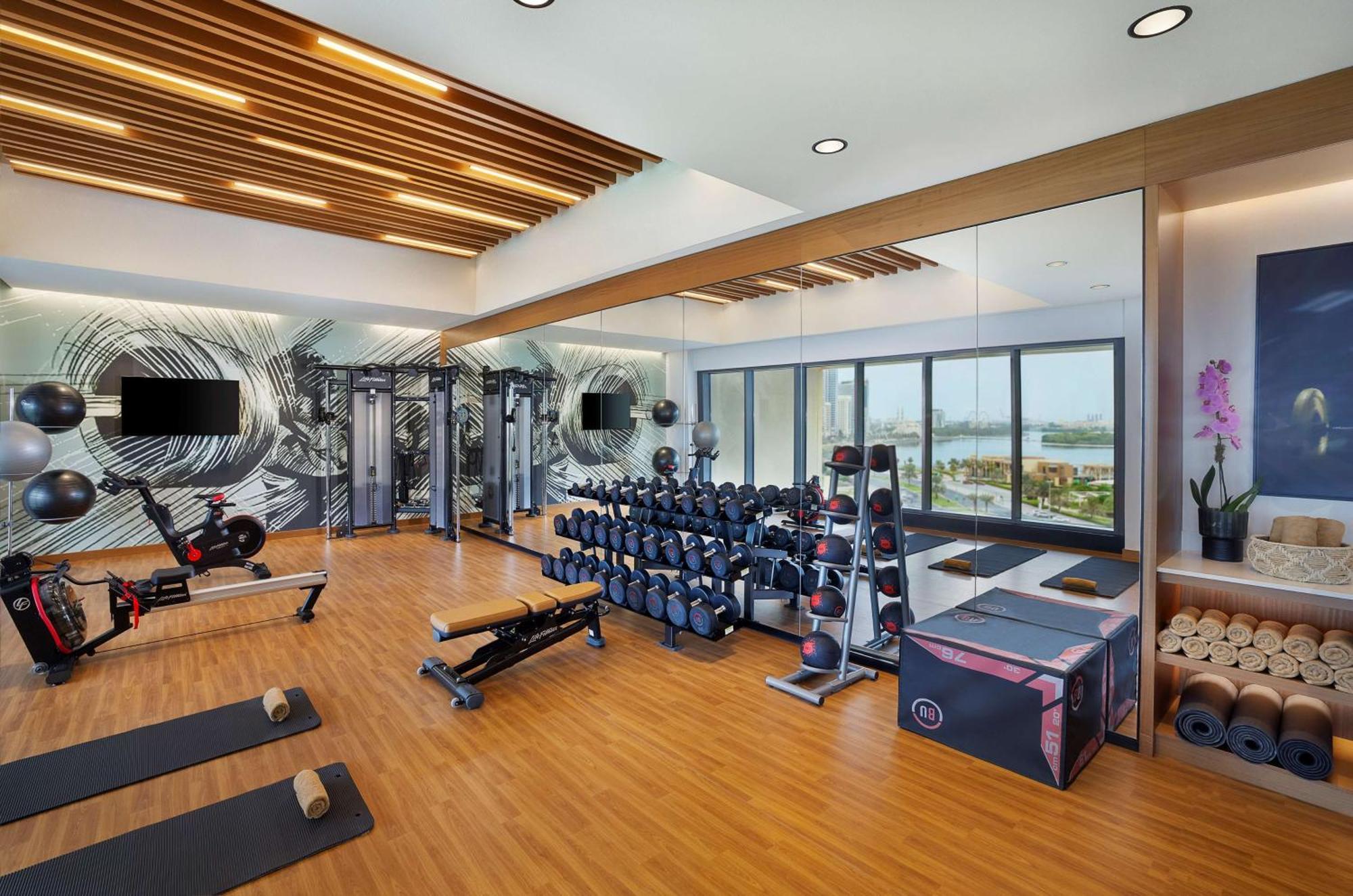 Doubletree By Hilton Waterfront And Residences 4*